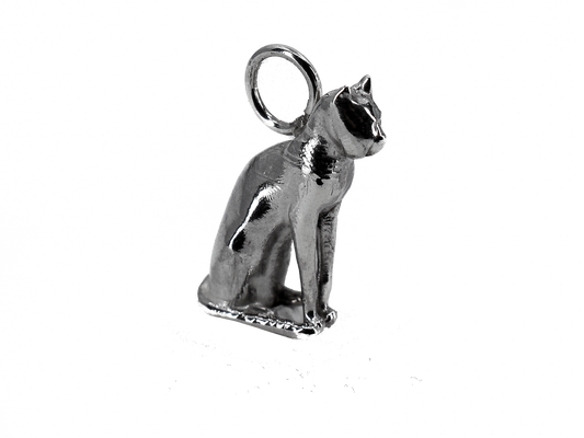 Bastet – El Yapımı 925 Ayar Gümüş Kolye | Özel Mısır Temalı Tasarım